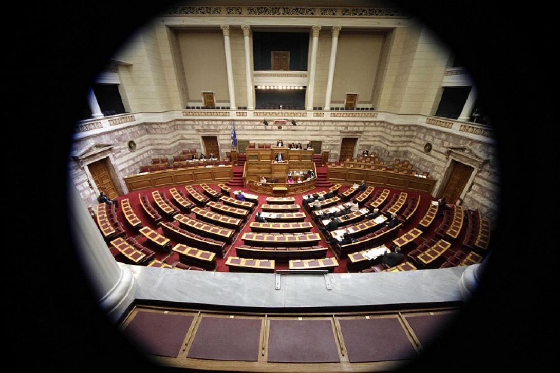 Άλλαξε ο Μανωλιός κι έβαλε τα ρούχα αλλιώς… της Εύας Κοντού Καπελλάκη