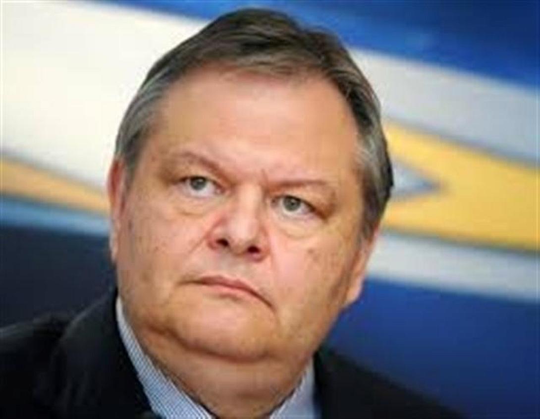 Βενιζέλος: "Εγγυητής της εθνικής σταθερότητας το ΠΑΣΟΚ" 