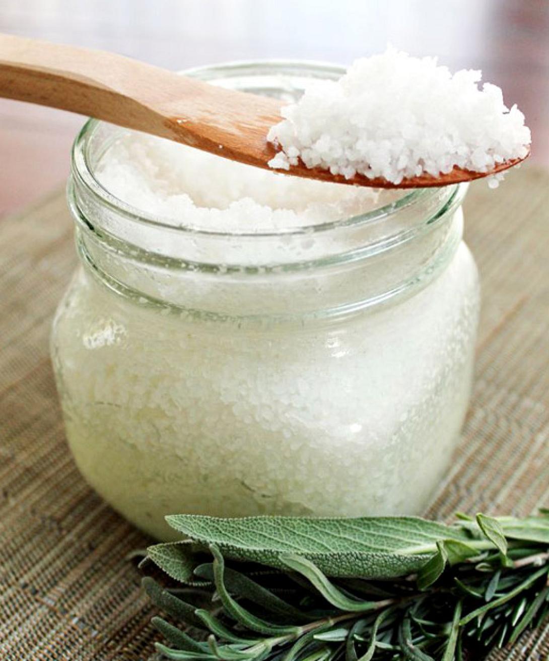 Body scrub με καραμέλες μέντας