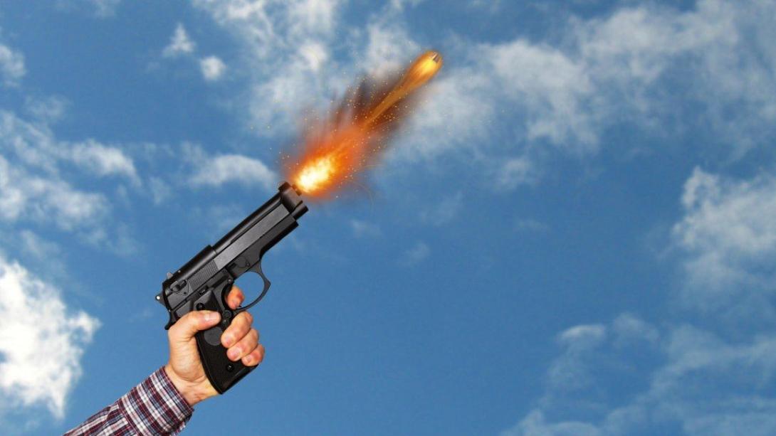 bullet-shoot-in-sky2.jpg