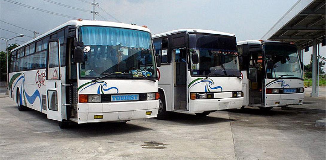 τουριστικά λεωφορεία