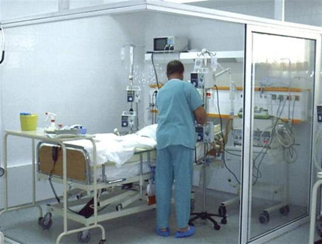 Άγρια συμπλοκή σε γήπεδο του Ηρακλείου - Μάχη για τη ζωή του δίνει φίλαθλος