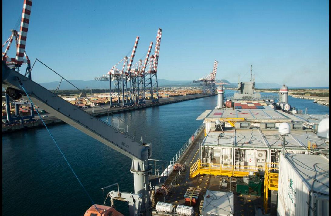 Το Cape Ray φορτώνει από σήμερα χημικά στην Καλαβρία