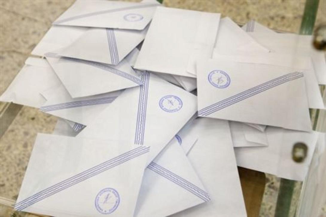 Πρόθεση ψήφου για τις Ευρωεκλογές σε δημοσκόπηση για το Reuters
