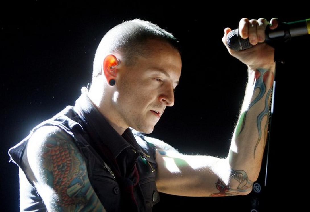 chesterbennington2007projektrevolutionesdfkpxlmkjl.jpg