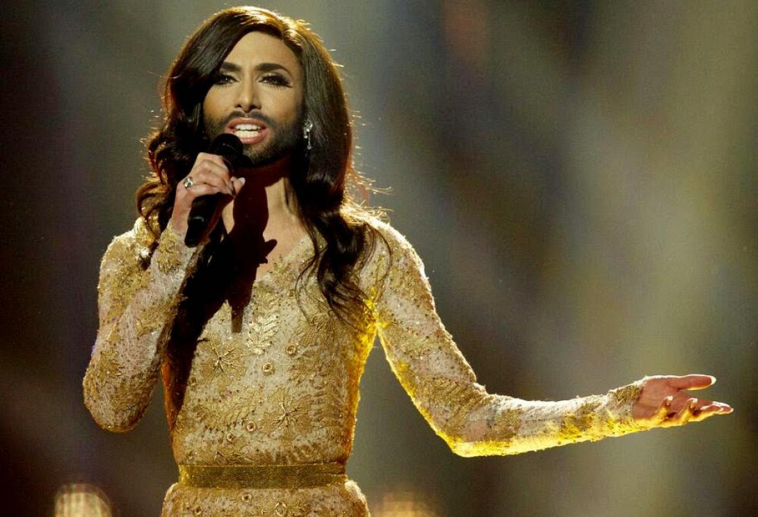 Η Κοντσίτα ξύρισε το μούσι και έγινε ξανθιά!