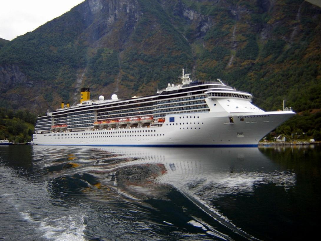 costa atlantica