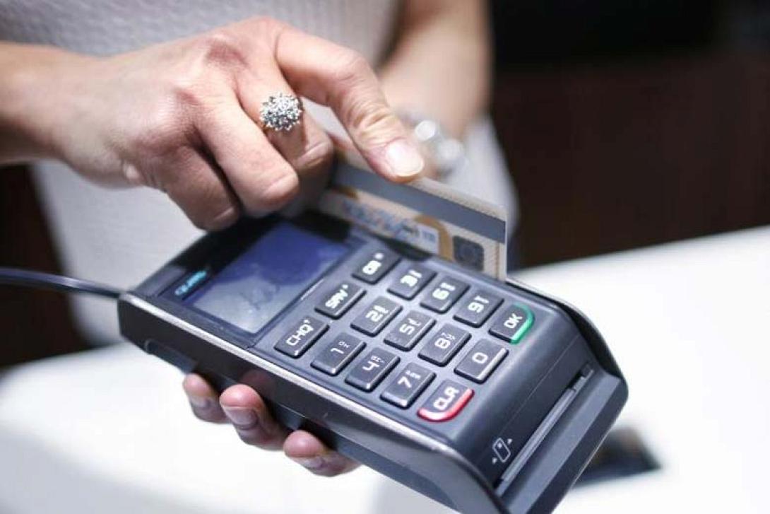 credit-debit-card-re-2-l.jpg