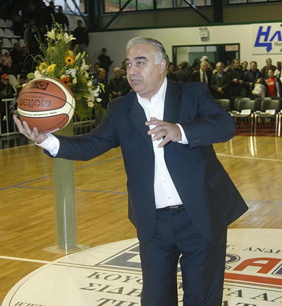 Δεικτάκης