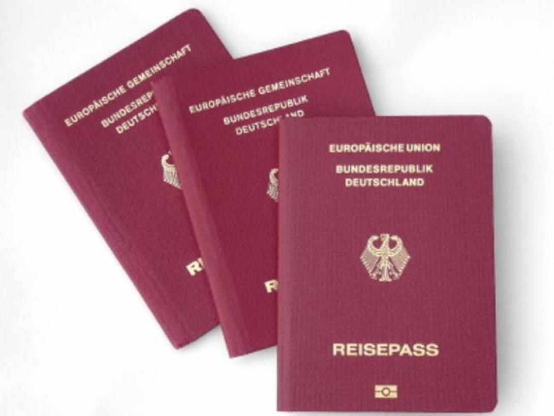 Αεροδρόμιο Ηρακλείου: Η σπείρα με τα λαμόγια των διαβατηρίων