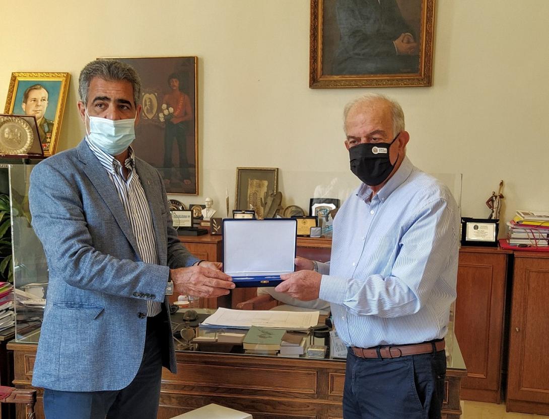 Δήμαρχος Αραδίππου - Δήμαρχος Ηρακλείου