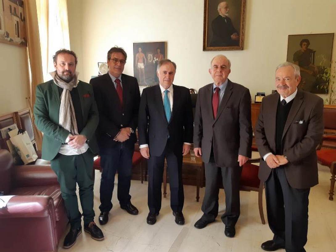 δημαρχος πρεσβης.jpg