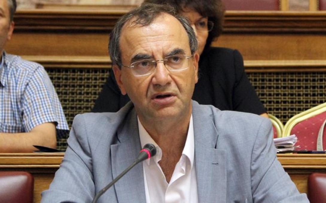 &quot;Κυβέρνηση και τρόικα οδηγούν τους συνταξιούχους στην απόλυτη φτώχεια&quot; λέει ο Δ. Στρατούλης