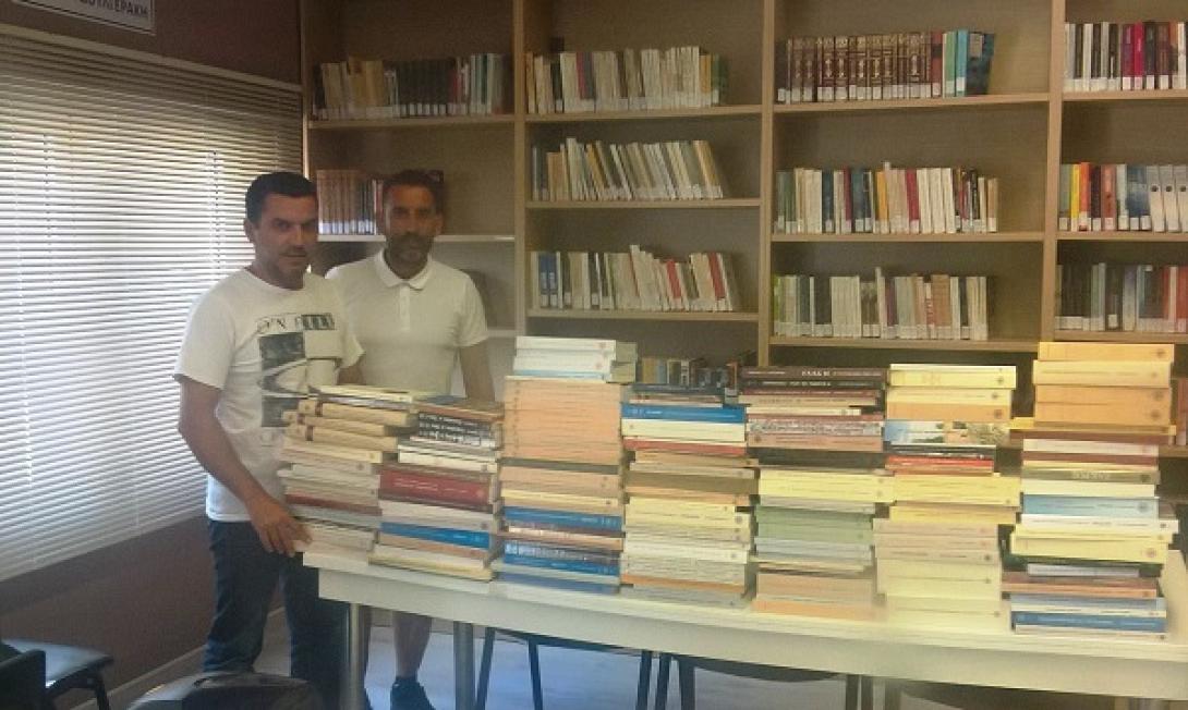 dimotiki_vivliothiki_maleviziou.jpg