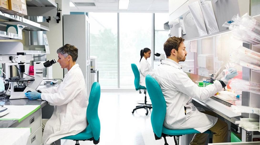 κορωνοϊός-θεραπεία-γιατροί