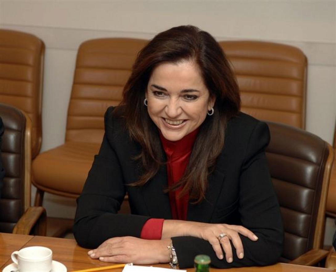 Ντόρα: "Σωστή και ειλικρινής η κίνηση Σαμαρά"