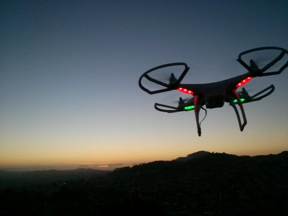 drone νύχτα