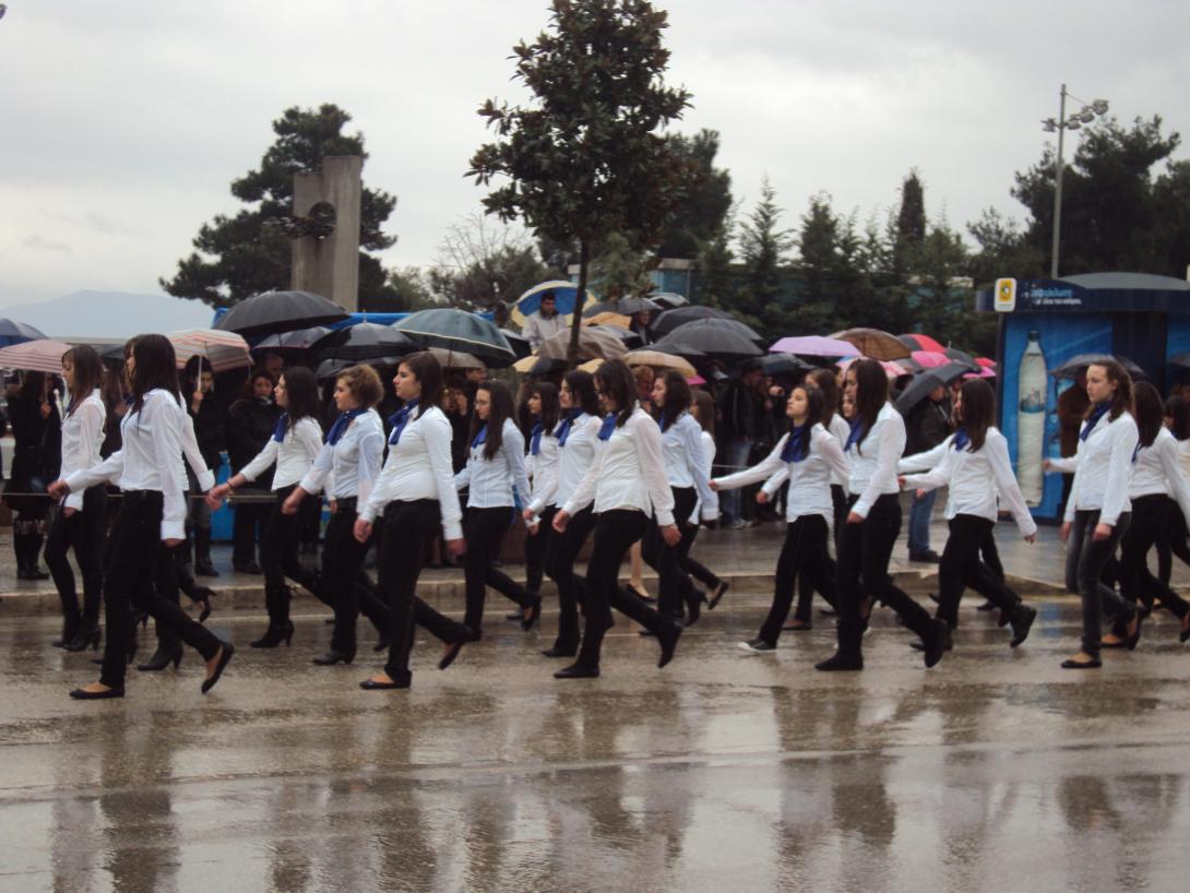 Ακυρώθηκε η παρέλαση λόγω βροχής και στην Ζάκυνθο