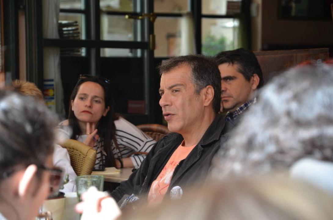 &quot;Όσο κρατάει ένας καφές&quot; ...