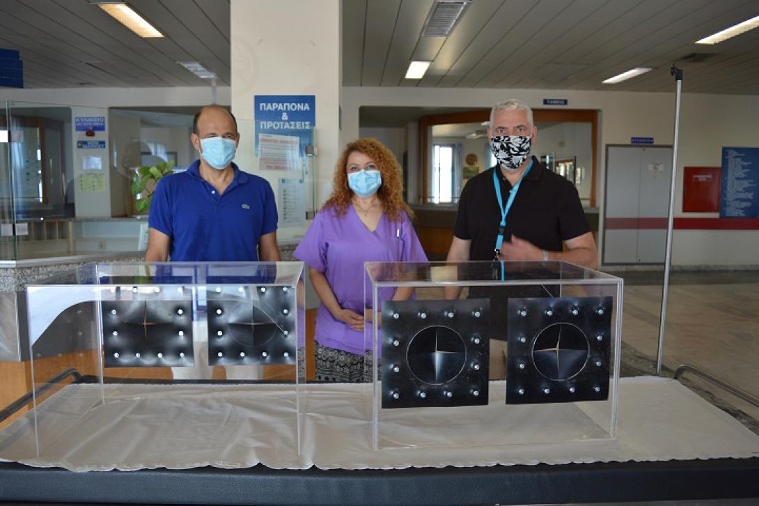 Κουβούκλια εξέτασης και διασωλήνωσης ασθενών από το Πολυτεχνείο Κρήτης στο Γενικό Νοσοκομείο Χανίων