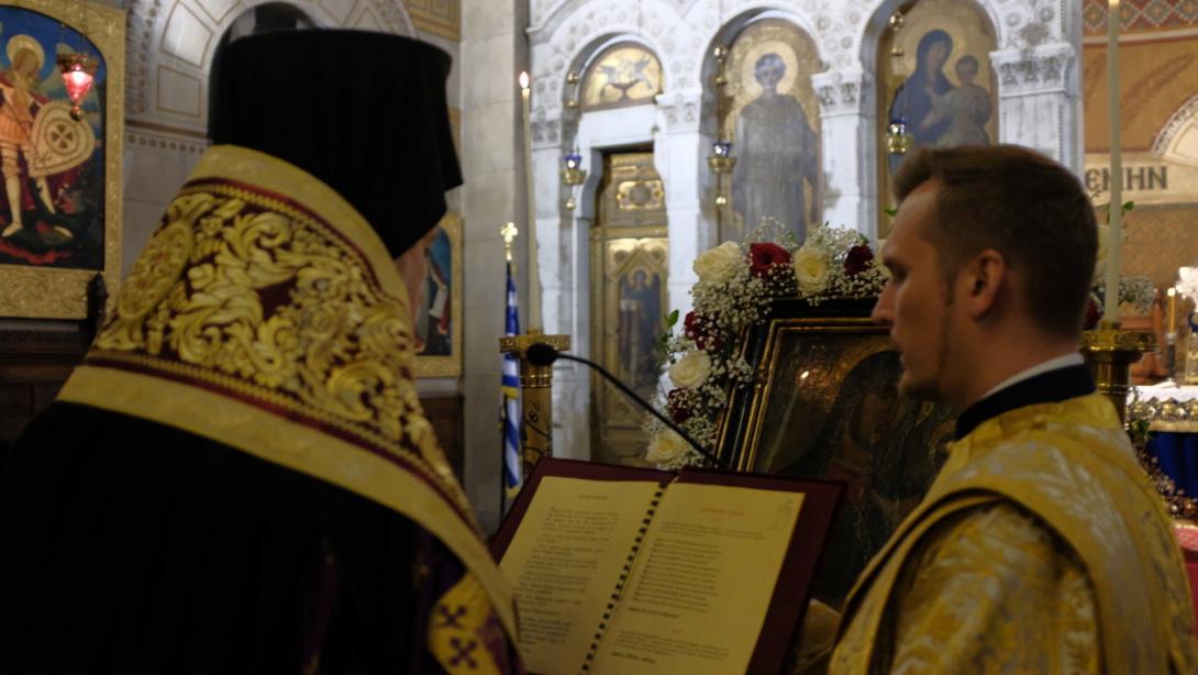 χαιρετισμοι μητροπολιτικος ναος παρισιων.jpg
