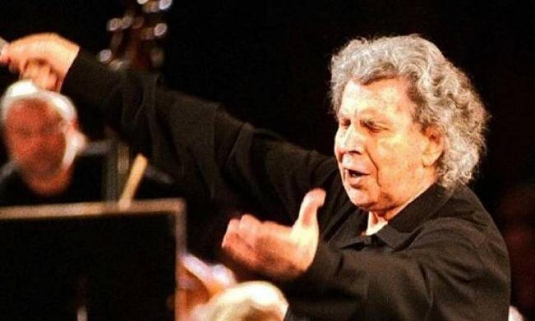 theodorakis.jpg