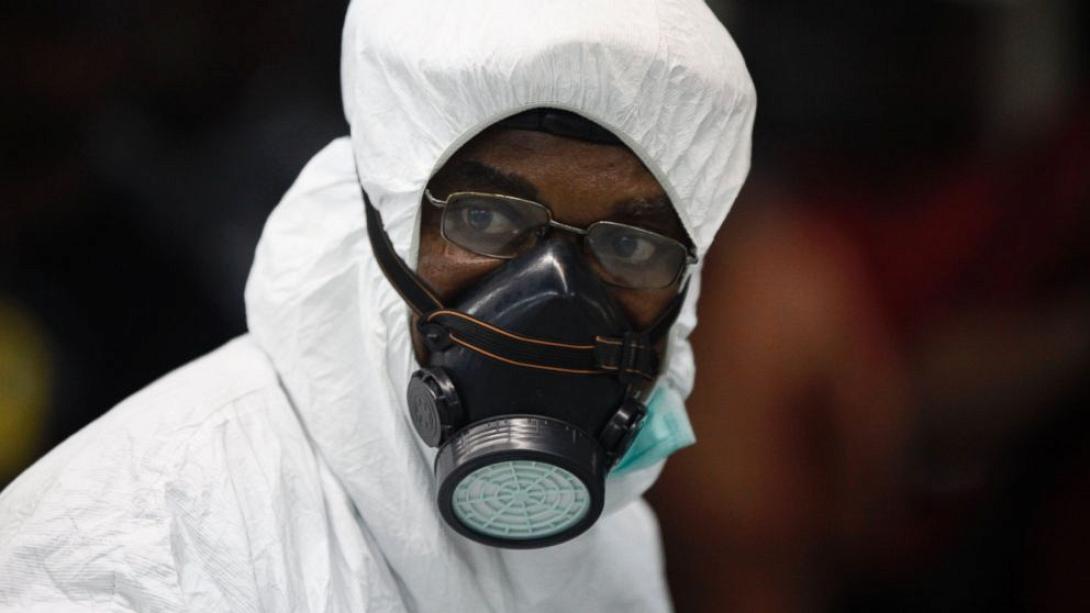 Aπομόνωση εν πλω για Τεξανό νοσηλευτή υπό τον φόβο του Έμπολα 