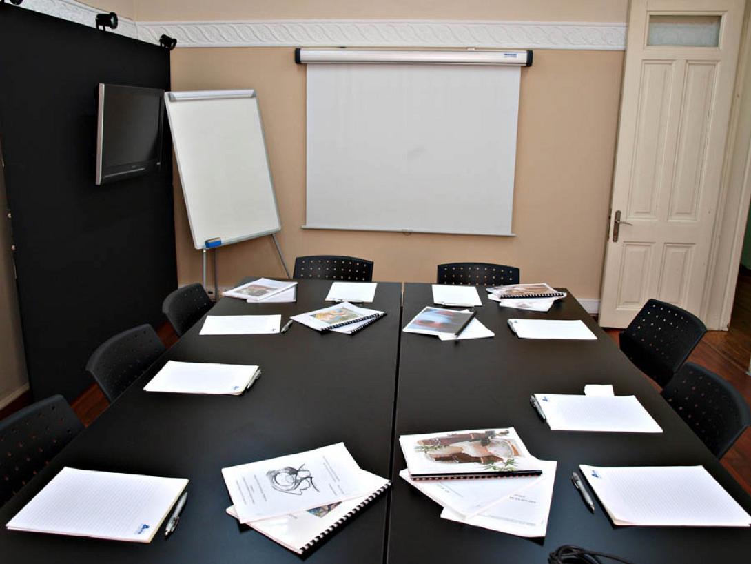 economics-and-business-administration-athens-2.jpg