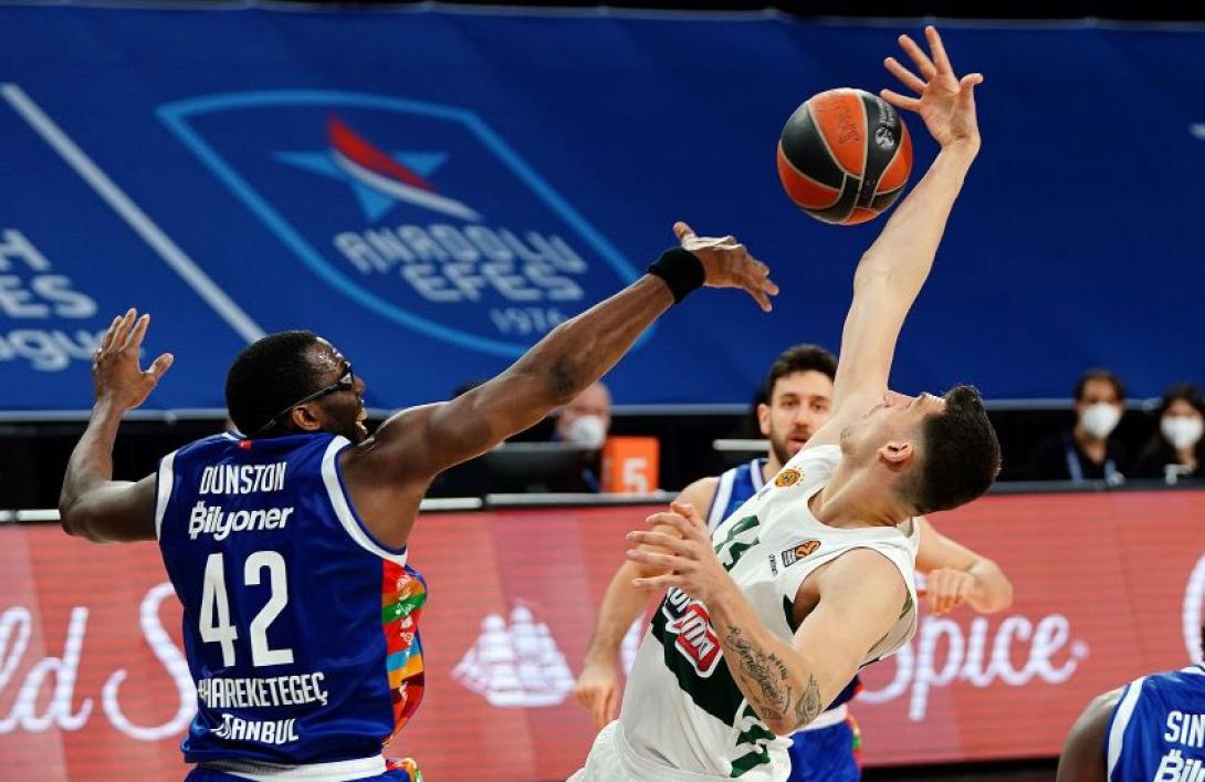 efes-pao-mitoglou.jpg