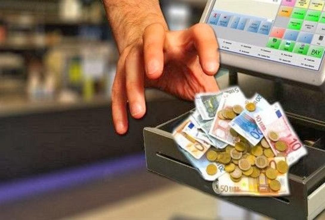 Η Εφορία σε ρόλο ... τρομοκράτη - Θα ανοίγει σπίτια και καταστήματα για κατασχέσεις