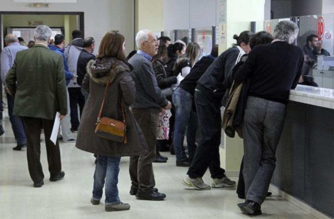 Νέος γολγοθάς για 7.000 Ηρακλειώτες. Ουρές στην εφορία λόγω λάθους στο ΚΕΠΥΟ