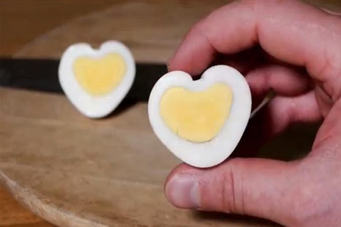 Πως να φτίαξετε αυγά σε σχήμα...καρδιάς ενόψει Πάσχα