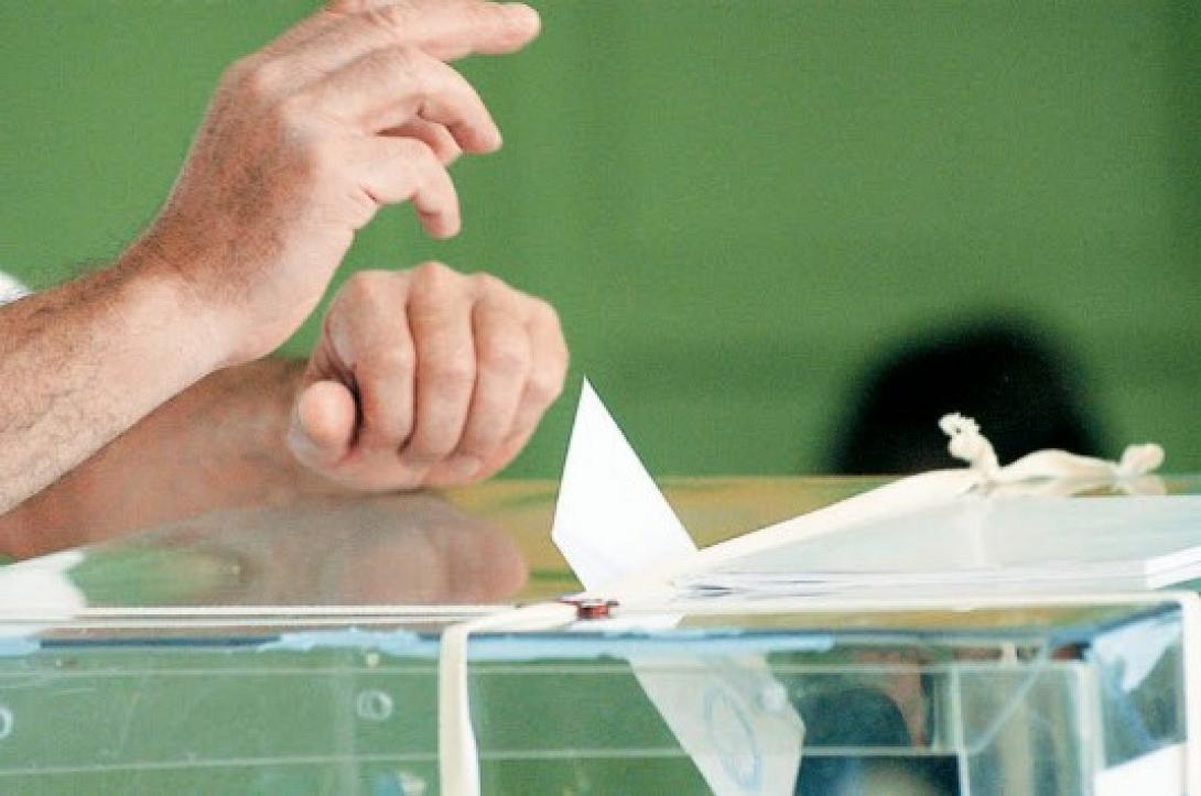 Προβάδισμα Γ. Καμίνη στην Αθήνα και Ρ. Δούρου στην Αττική