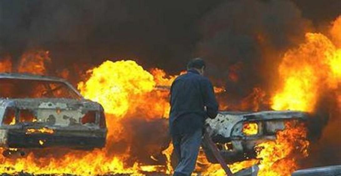 Βαγδάτη: 14 νεκροί από έκρηξη παγιδευμένου αυτοκινήτου κοντά σε εκκλησία