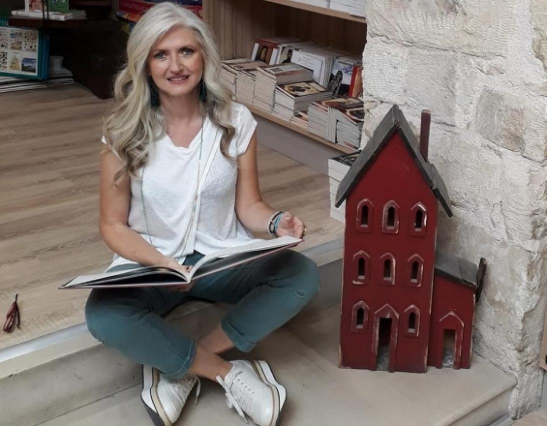 eleni_mpeteinaki_0.jpg