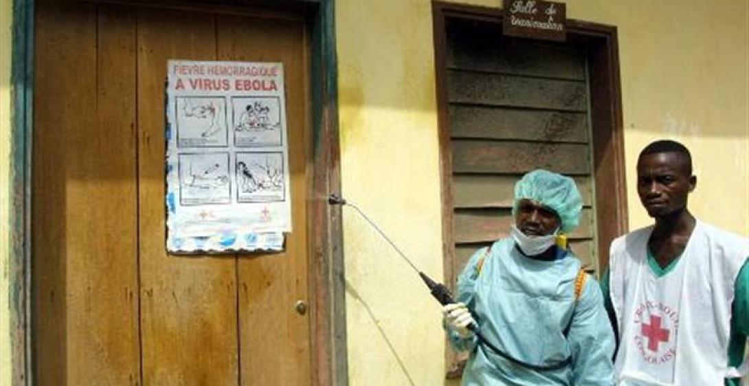 Ξεπέρασαν τους 2.000 οι νεκροί από τον ιό Έμπολα