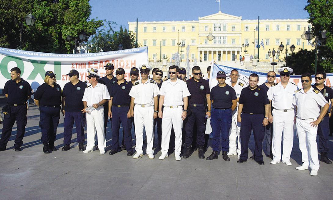 Οι νέοι μισθοί των ενστόλων και των δικαστικών - Ποιοι παίρνουν αναδρομικά έως 25.500 ευρώ