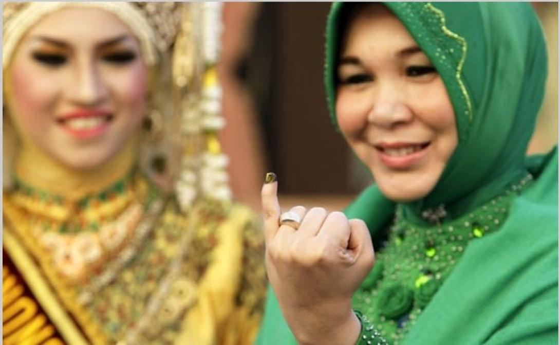 Ινδονησία: Ο Πραμπόβο αμφισβητεί τα αποτελέσματα των προεδρικών εκλογών 