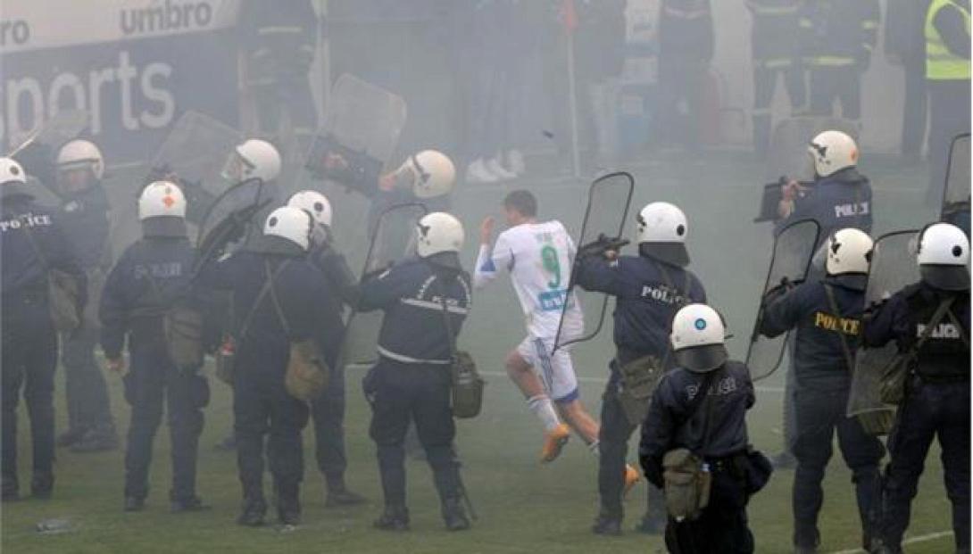 Αναβολή στη δίκη των δύο νεαρών για τα επεισόδια στο ΟΦΗ-ΠΑΟ