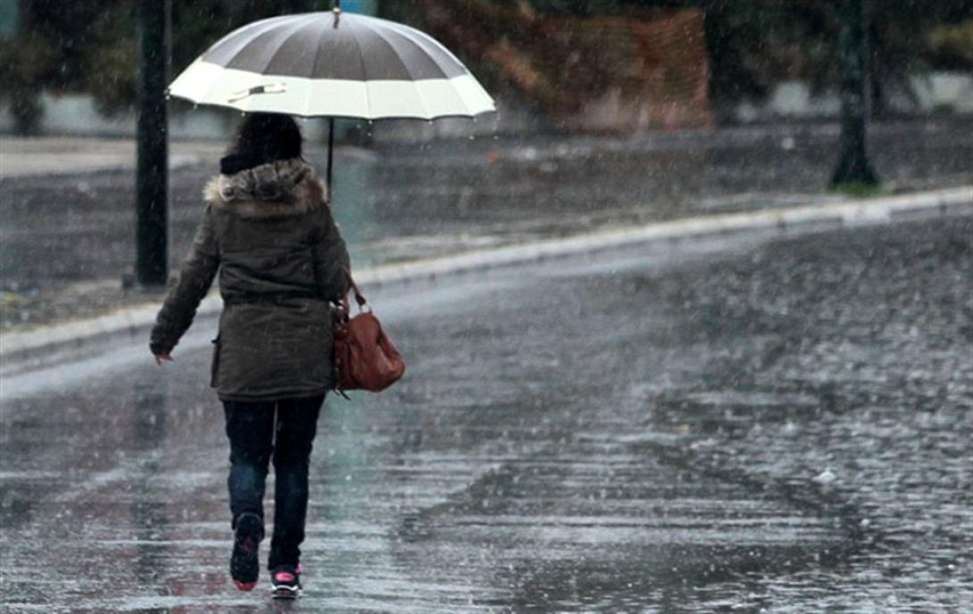 Που θα σημειωθούν βροχές και καταιγίδες μέχρι και την Τετάρτη