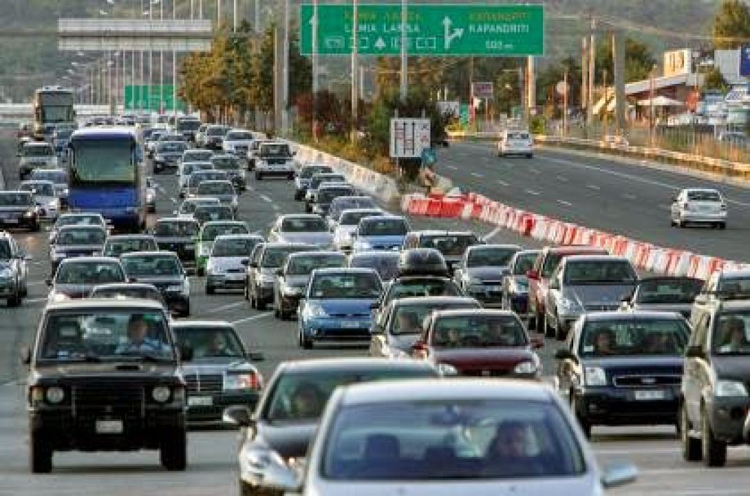 Μειωμένη κατά 10% η έξοδος των Αθηναίων για το Πάσχα