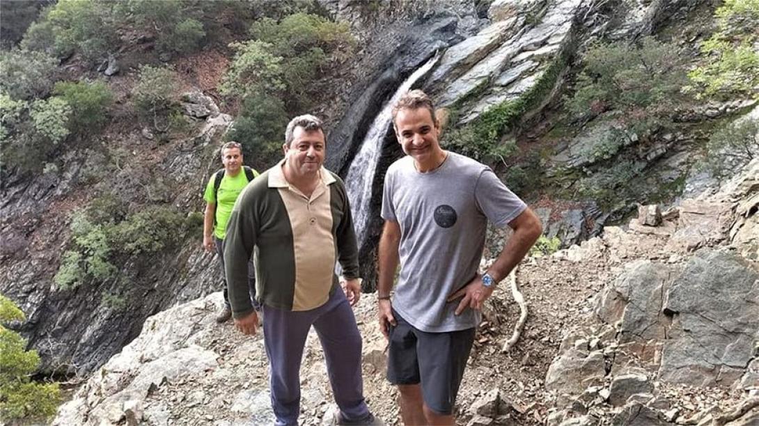 Εξορμήσεις Μητσοτάκη