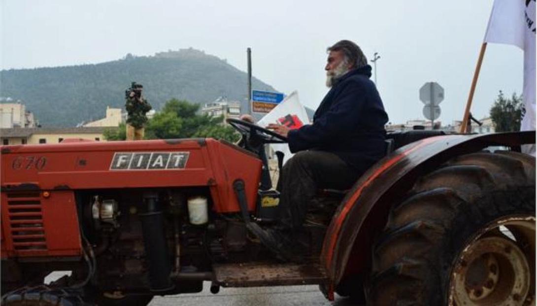 Ουρές χιλιομέτρων από κινητοποιήσεις κτηνοτρόφων στον Εβρο