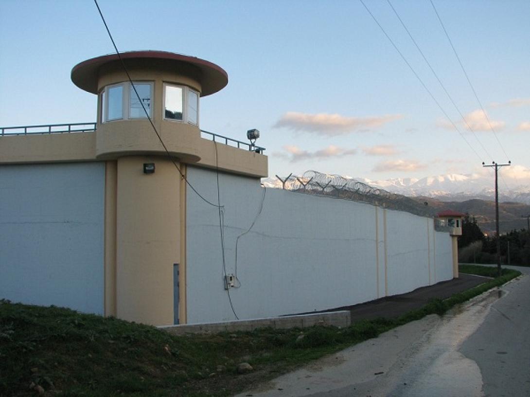Βγήκαν τα μαχαίρια στη φυλακή Χανίων - Στην εντατική ένας τραυματίας