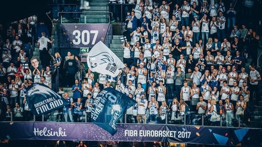 finland_fans.jpg