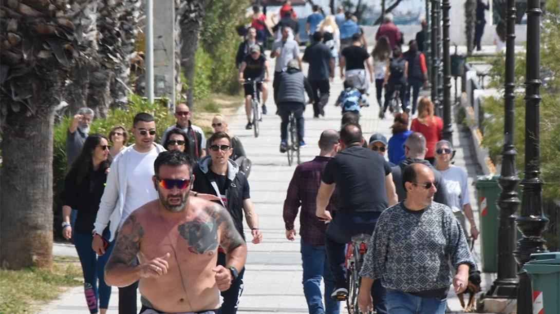 Φλοίσβος 