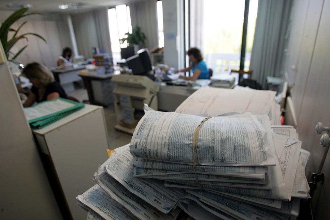 Τι φέρνει το 2015 στους Έλληνες φορολογούμενους