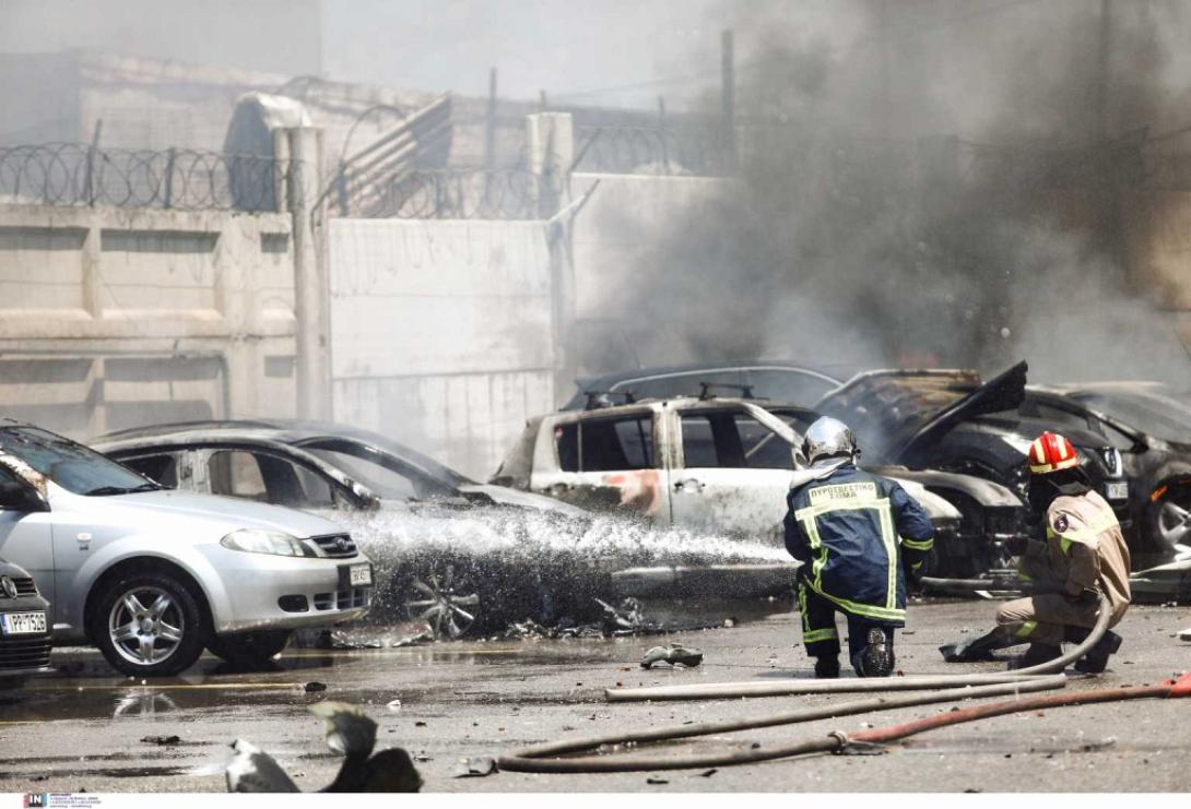 Εικόνα καταστροφής άφησε πίσω της η φωτιά 