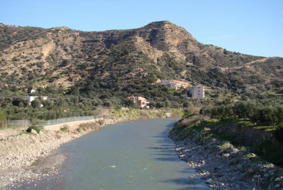 foto-a-i-ektropi-toy-platy-tha-epilysei-provlimata-ardeysis-stin-mesara-sto-notio-rethymno.jpg