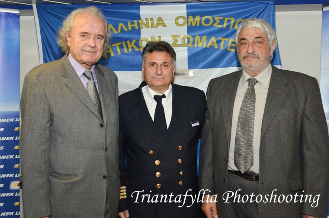 Κρητικό &quot;αντάμωμα&quot; στα πλοία της ΑΝΕΚ !!